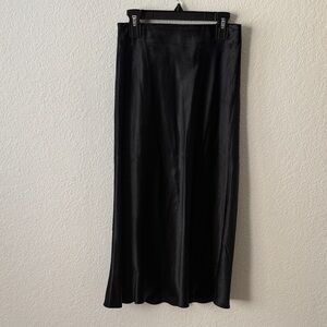 Babaton Classic Black Garment